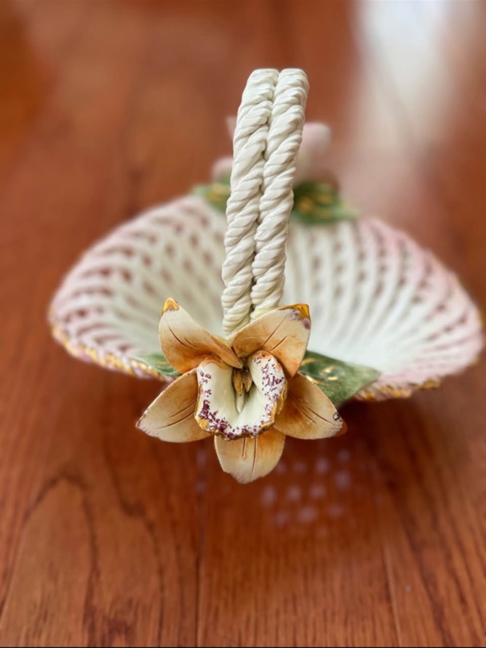 Decorative Ceramic Shell Basket with Floral Accent